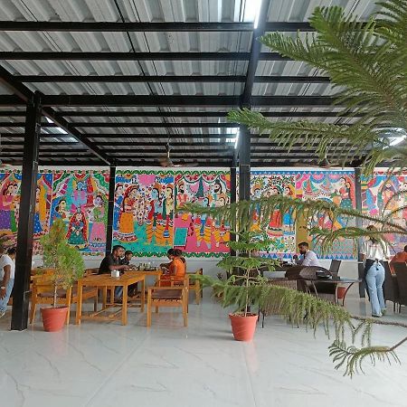 ホテル Mithila Thali By Chef Santosh Shah ジャナクプル エクステリア 写真